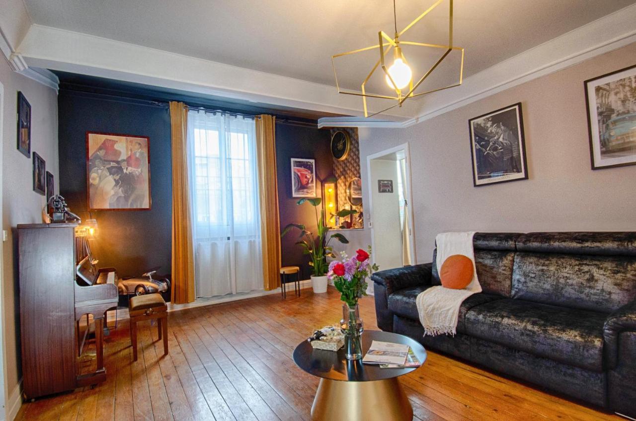 Sweet Nina Jazz Appartement Pour 5 Voyageurs, Situe A La Place De La Republique, Avec Parking Et Lit Queen Size Le Mans Exterior foto