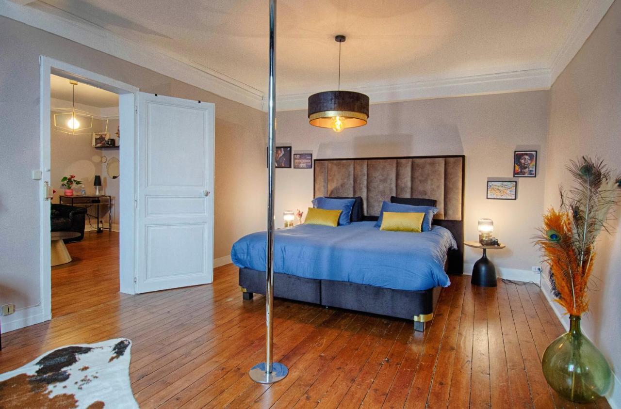 Sweet Nina Jazz Appartement Pour 5 Voyageurs, Situe A La Place De La Republique, Avec Parking Et Lit Queen Size Le Mans Exterior foto